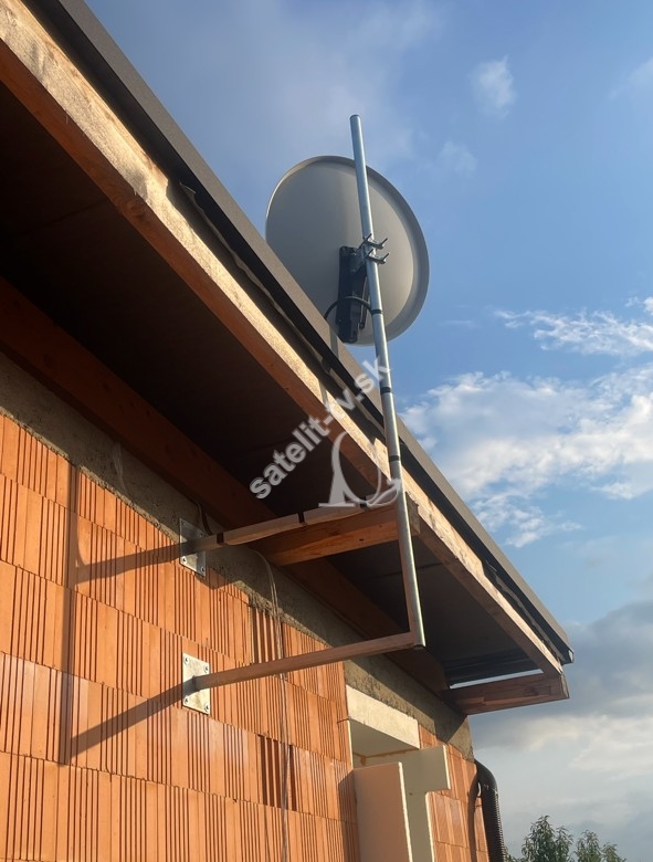 Konzola vikierova na stenu 250 cm x 60 cm